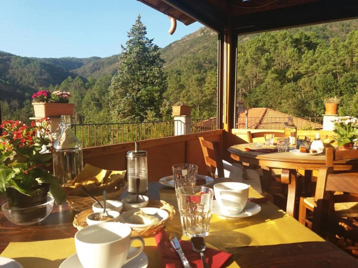 Agriturismo Di Charme E Ristorante Stallato Il Filo Di Paglia Carro Extérieur photo