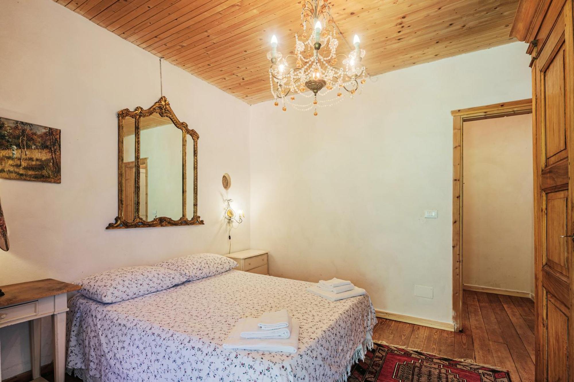 Agriturismo Di Charme E Ristorante Stallato Il Filo Di Paglia Carro Extérieur photo